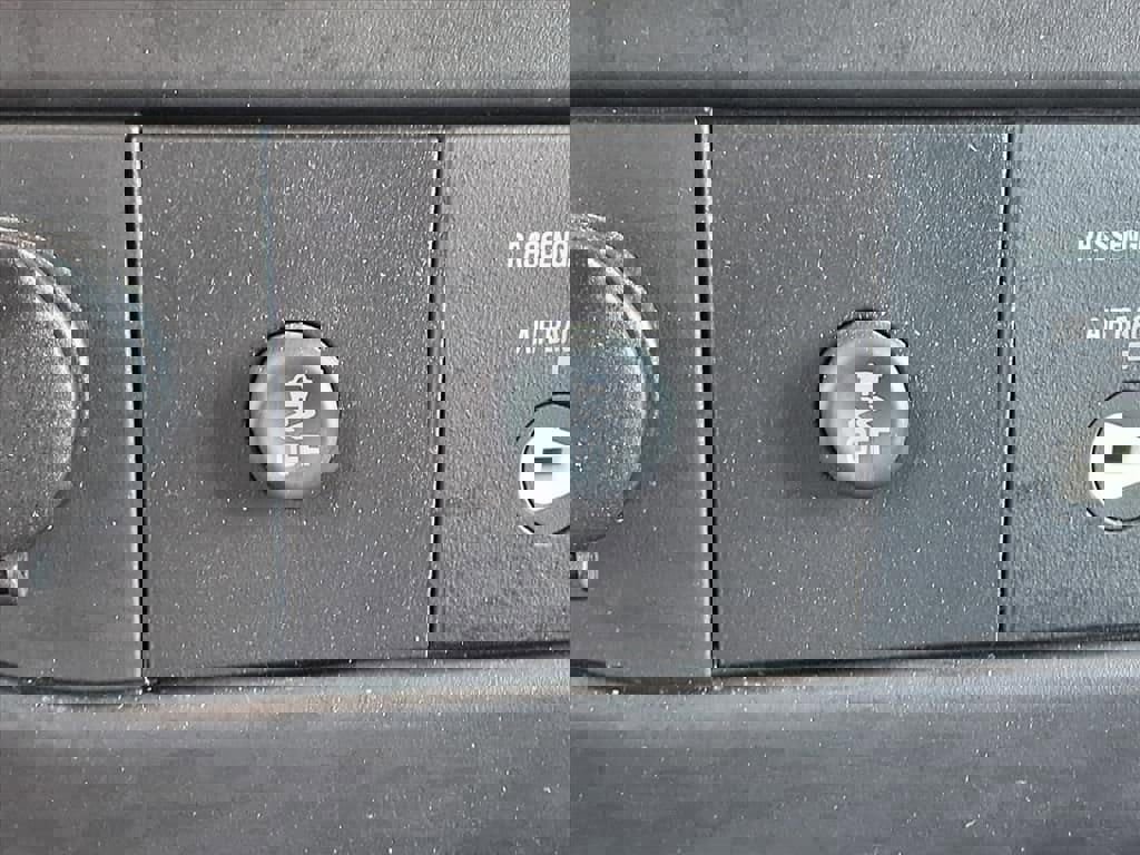 New 2025 Chevrolet Express 3500 w/ Power Convenience Package image 9