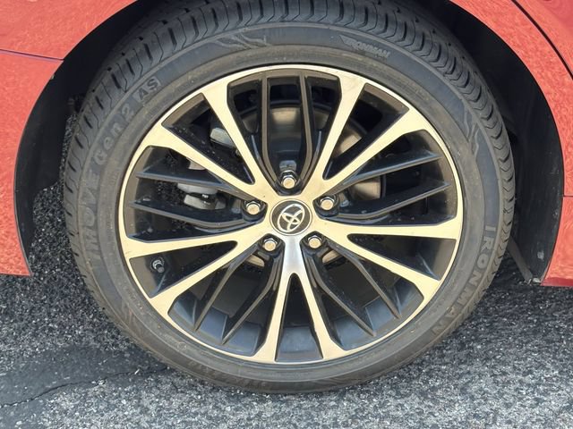 Used 2018 Toyota Camry SE FWD image 9