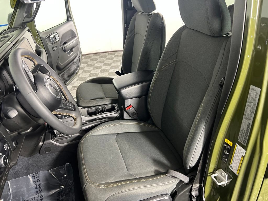 Used 2024 Jeep Wrangler Unlimited Sport AWD/4WD image 19