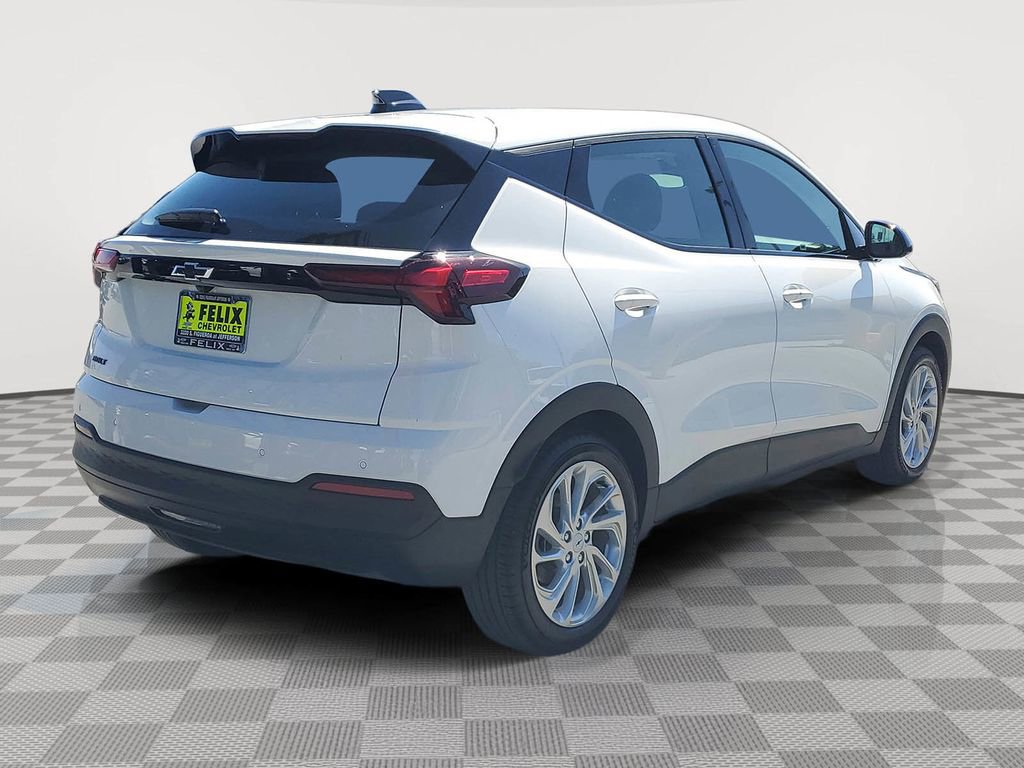 New 2027 Chevrolet Bolt LT image 4