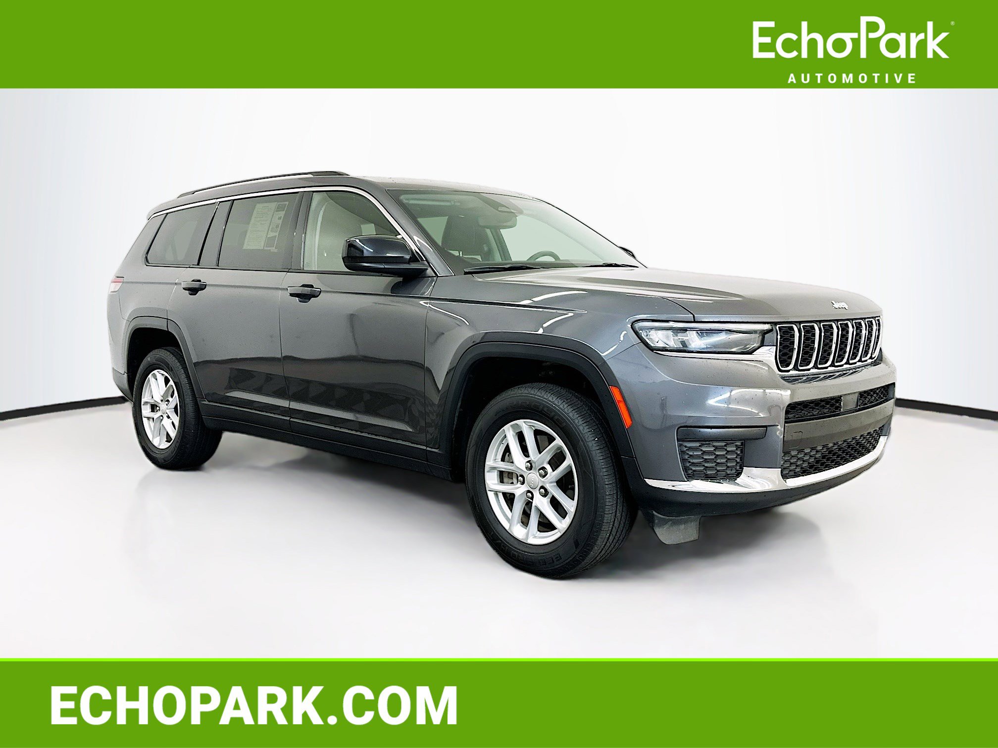 Used 2023 Jeep Grand Cherokee L Laredo image 1