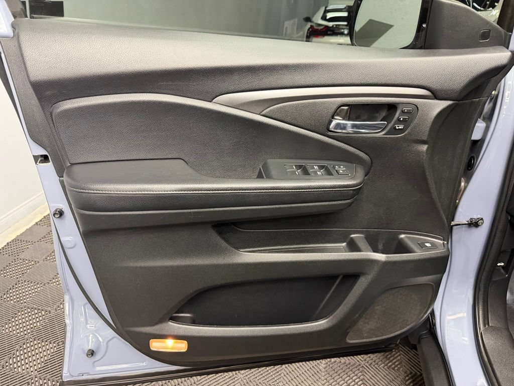 Used 2023 Honda Ridgeline RTL-E image 36