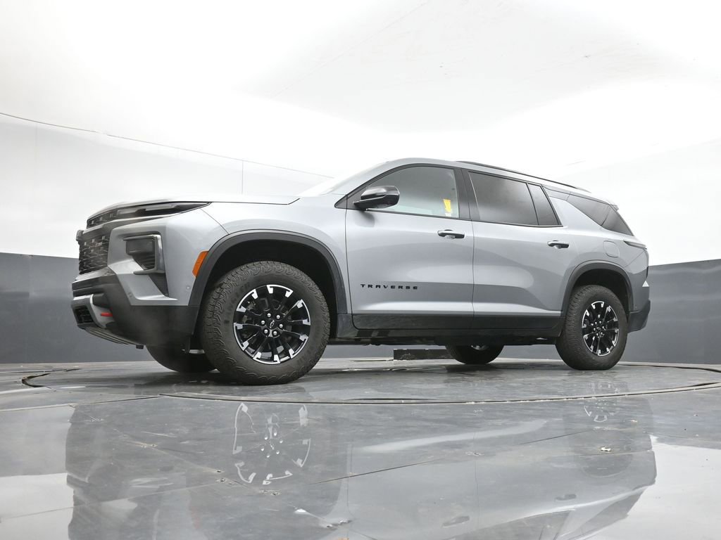 Certified 2024 Chevrolet Traverse Z71 w/ Enhanced Driving Package image 40