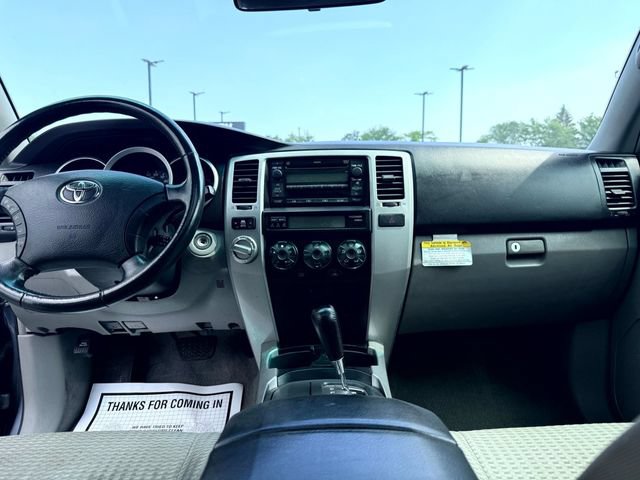 Used 2006 Toyota 4Runner SR5 AWD/4WD image 6