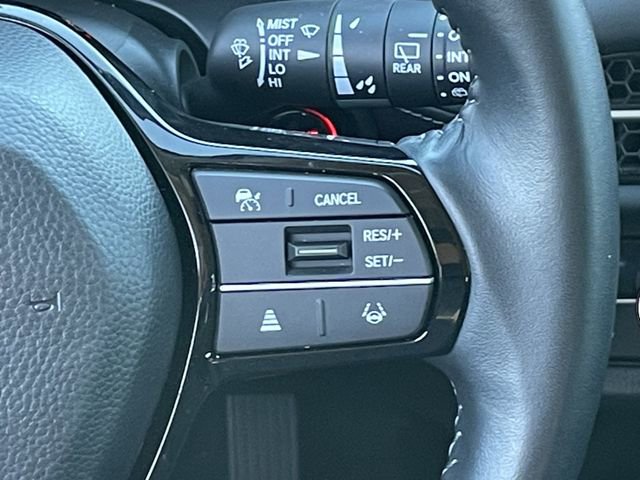 Used 2025 Honda HR-V EX-L image 13