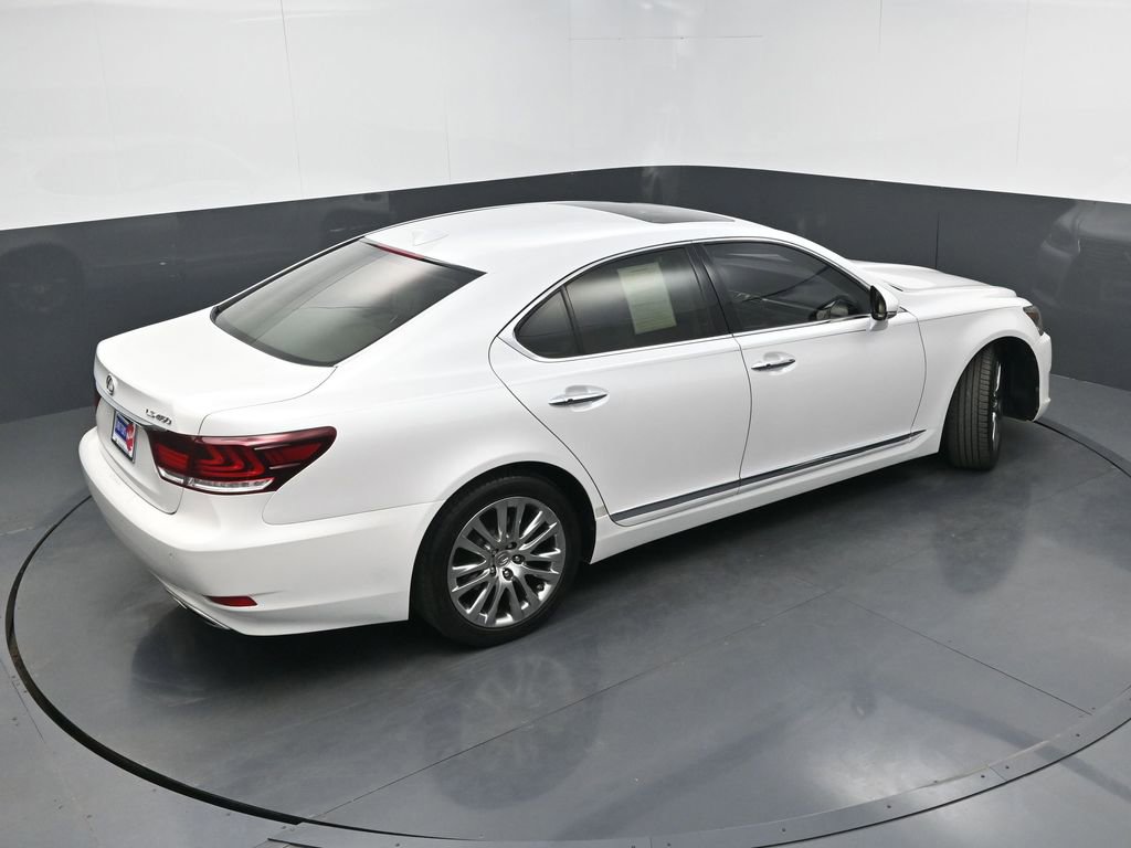 Used 2016 Lexus LS 460 w/ Comfort Package image 37