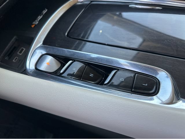 Used 2023 Buick Enclave Essence w/ Experience Buick Package FWD image 31