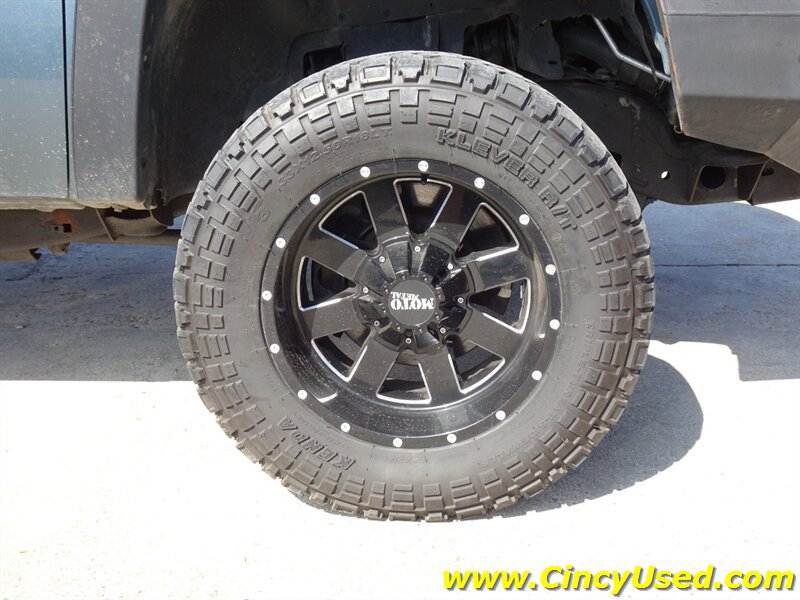 Used 2011 Chevrolet Silverado 2500 LTZ w/ LTZ Plus Package AWD/4WD image 3