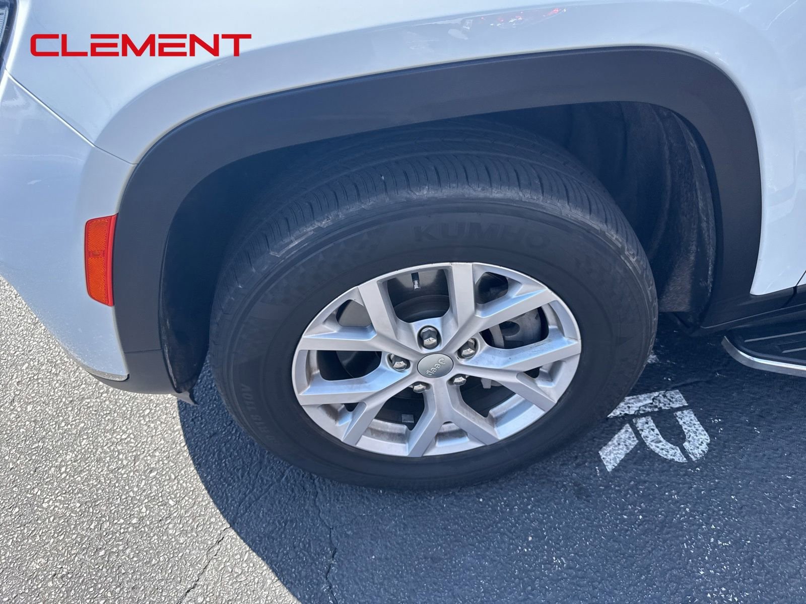 Used 2022 Jeep Grand Cherokee L Limited image 12