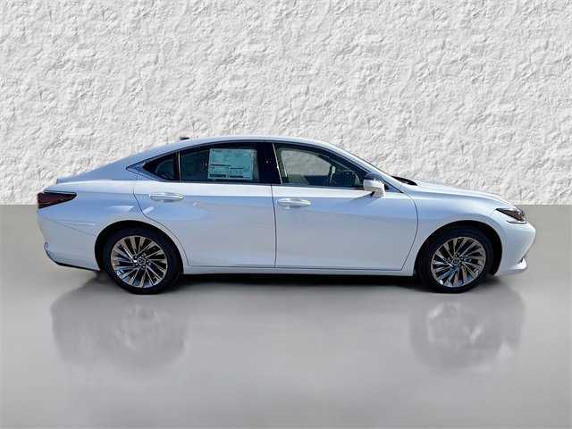 New 2025 Lexus ES 350 Ultra Luxury image 2