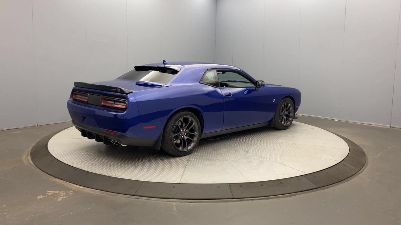 Used 2021 Dodge Challenger R/T Scat Pack w/ Shaker Package RWD image 5