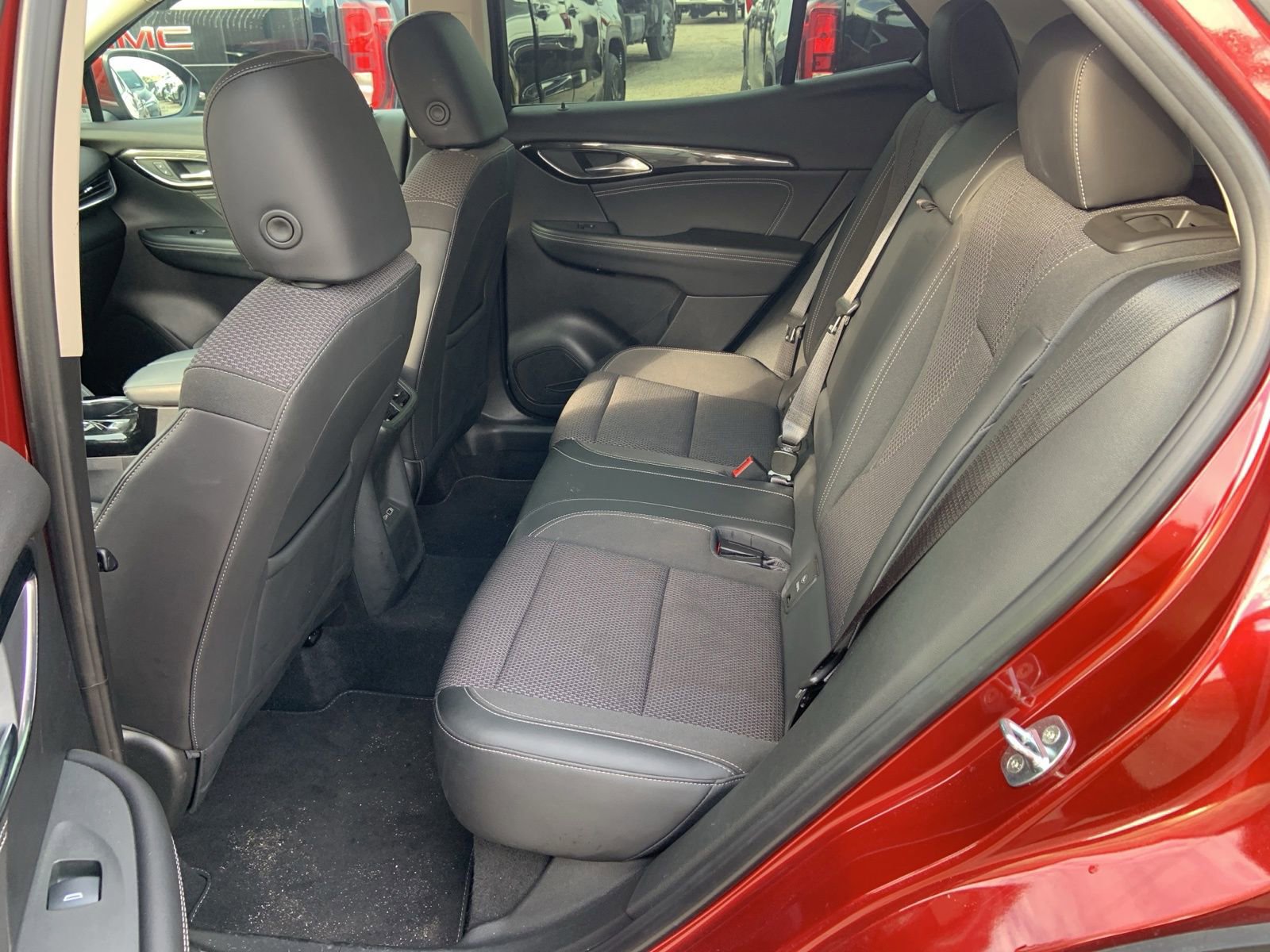 Used 2023 Buick Envision Preferred image 9