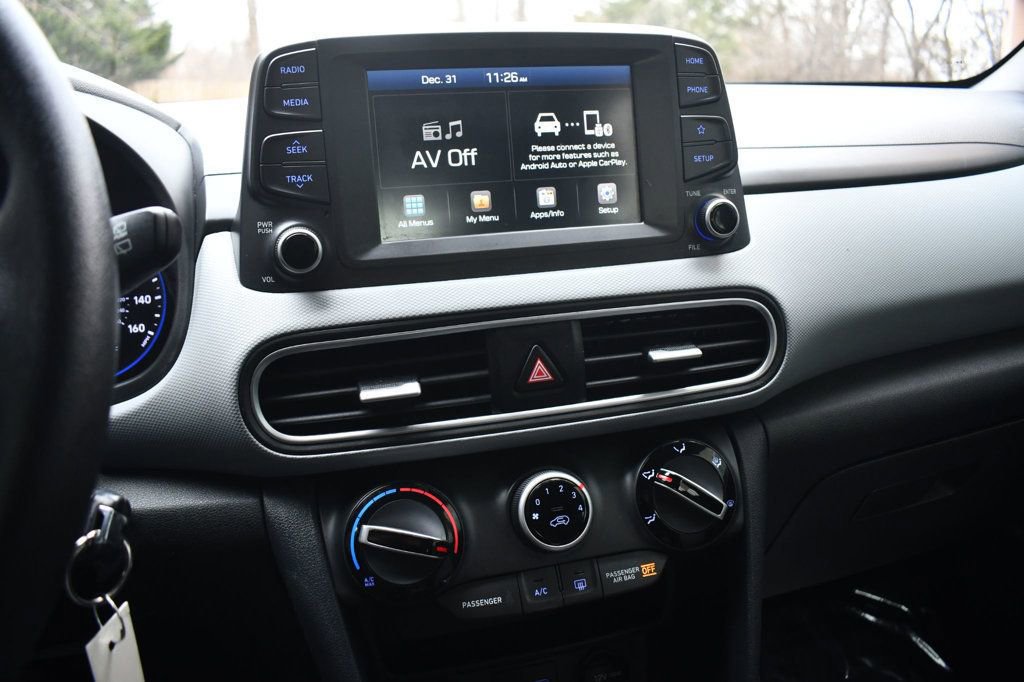 Used 2019 Hyundai Kona SE w/ Cargo Package image 19
