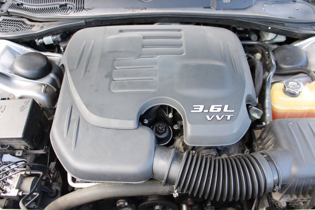 Used 2016 Dodge Challenger SXT Plus RWD image 33