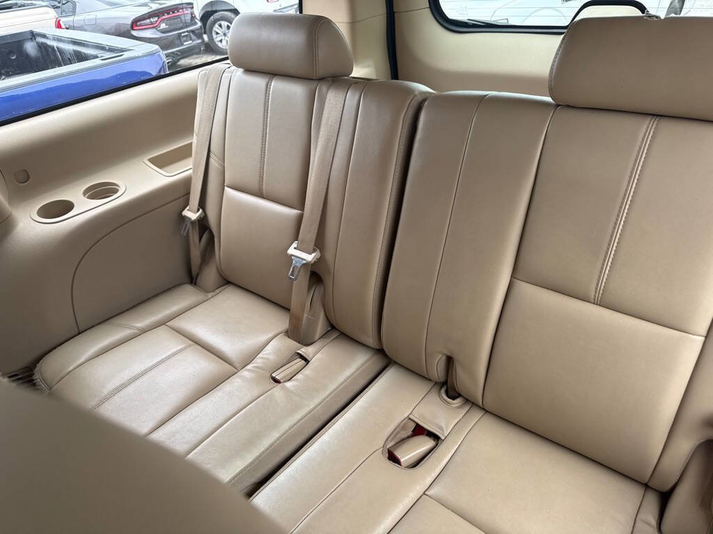 Used 2014 GMC Yukon XL SLT image 7