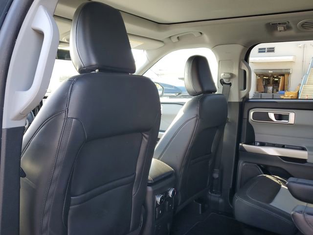 Used 2023 Ford Explorer XLT w/ Equipment Group 202A image 16