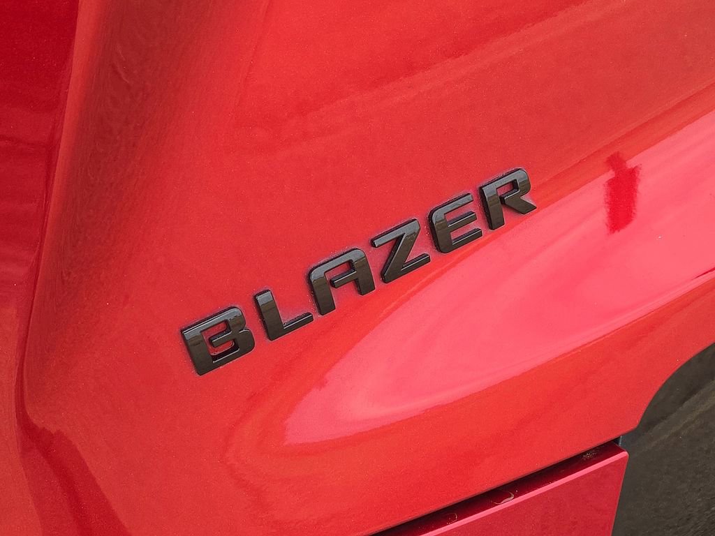 Used 2023 Chevrolet Blazer RS w/ Enhanced Convenience Package image 11