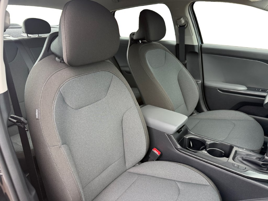 New 2026 Kia K4 FWD image 15