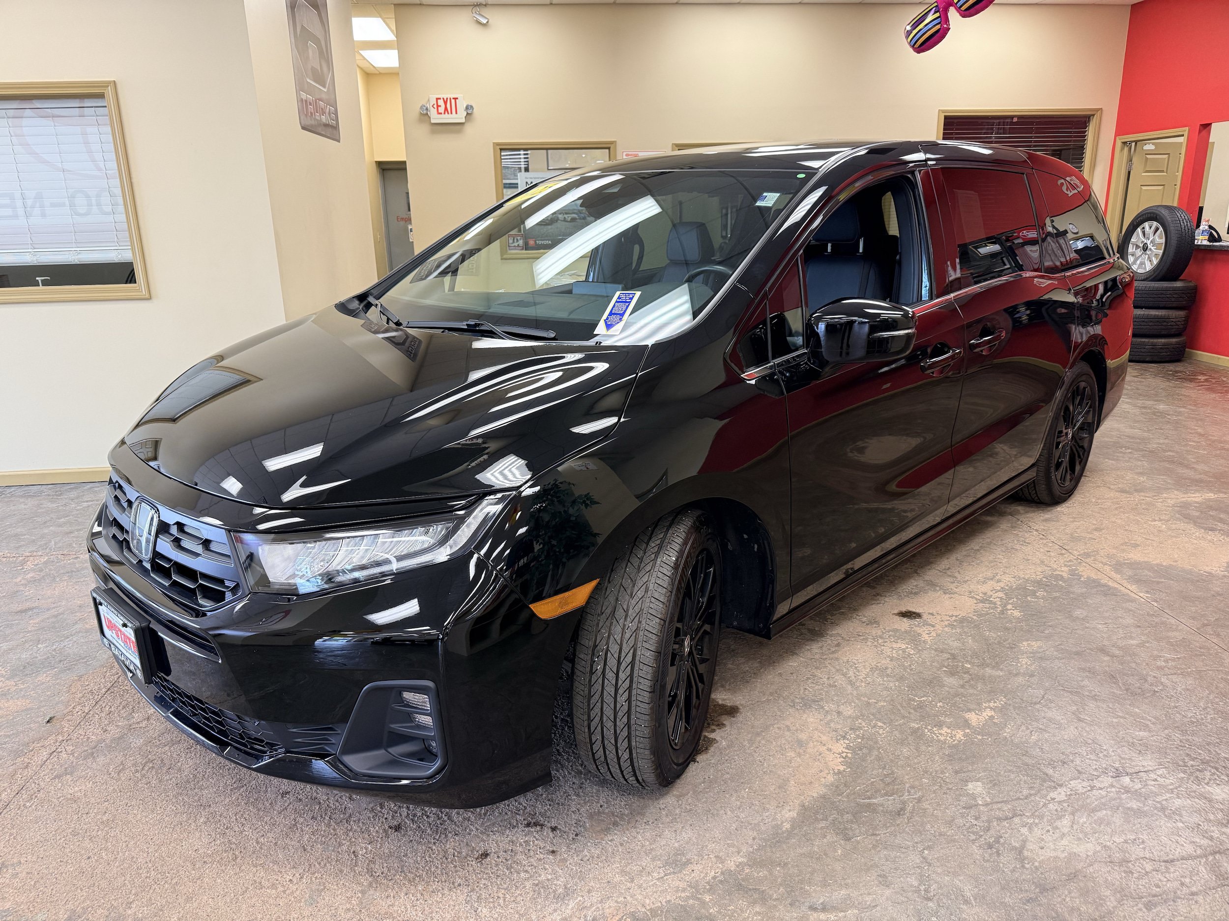 Used 2025 Honda Odyssey Sport-L image 3