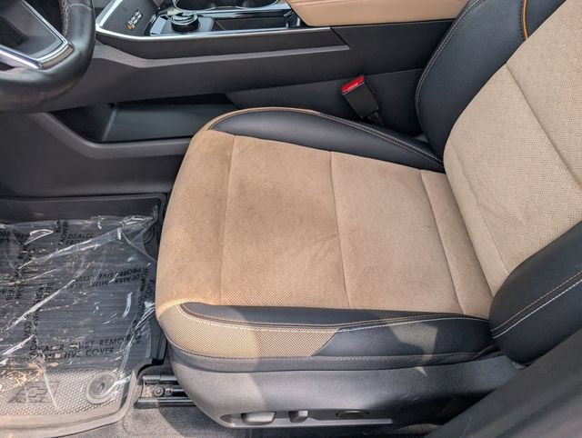 Used 2025 Chevrolet Equinox ACTIV w/ Safety and Technology Package AWD/4WD image 44