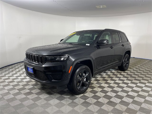 New 2025 Jeep Grand Cherokee 4WD