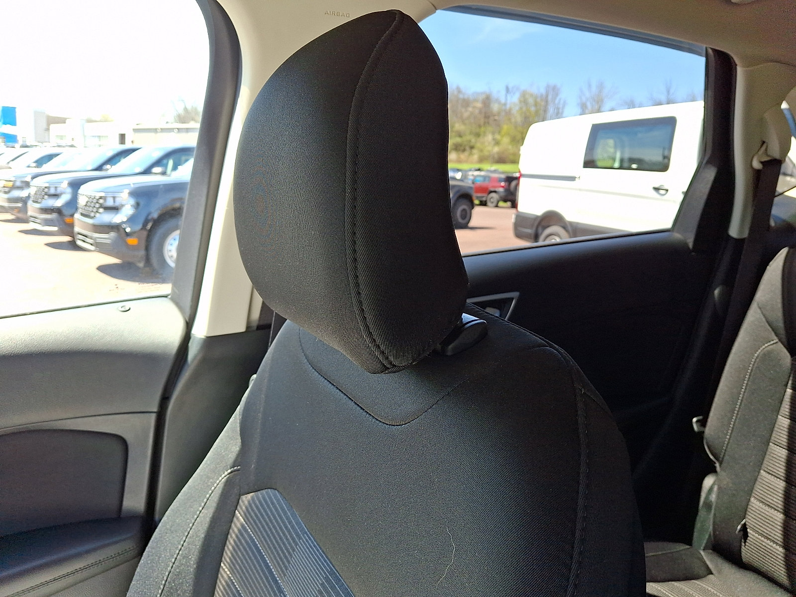 Used 2019 Ford Edge SEL image 17