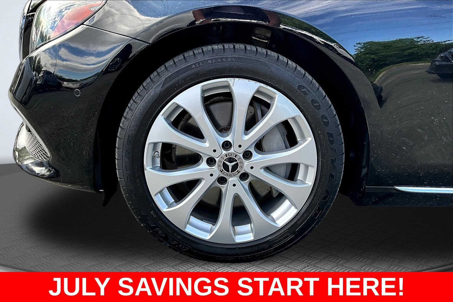 Used 2020 Mercedes-Benz E 350 4MATIC Sedan w/ Parking Assistance Package image 42