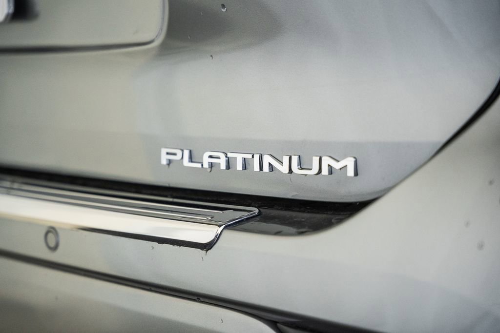 New 2026 Toyota Highlander Platinum AWD/4WD image 8