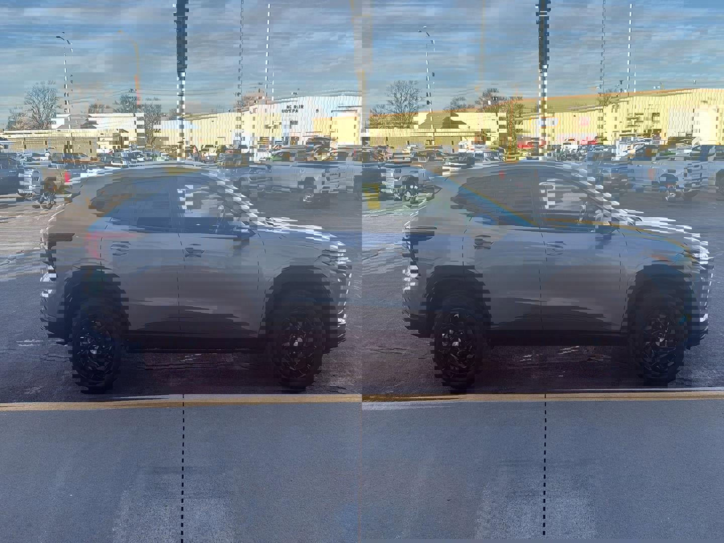 Used 2025 Chevrolet Trax LS w/ LS Convenience Package image 6