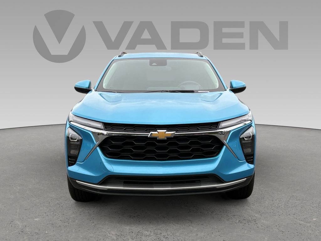 Used 2025 Chevrolet Trax LT FWD image 23