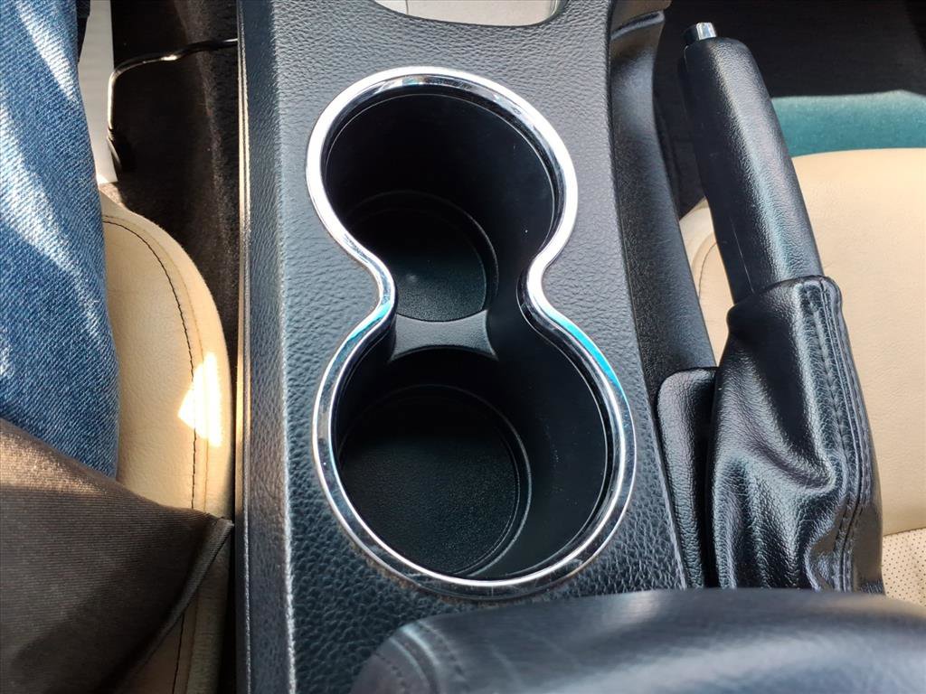 Used 2005 Ford Thunderbird Deluxe image 9