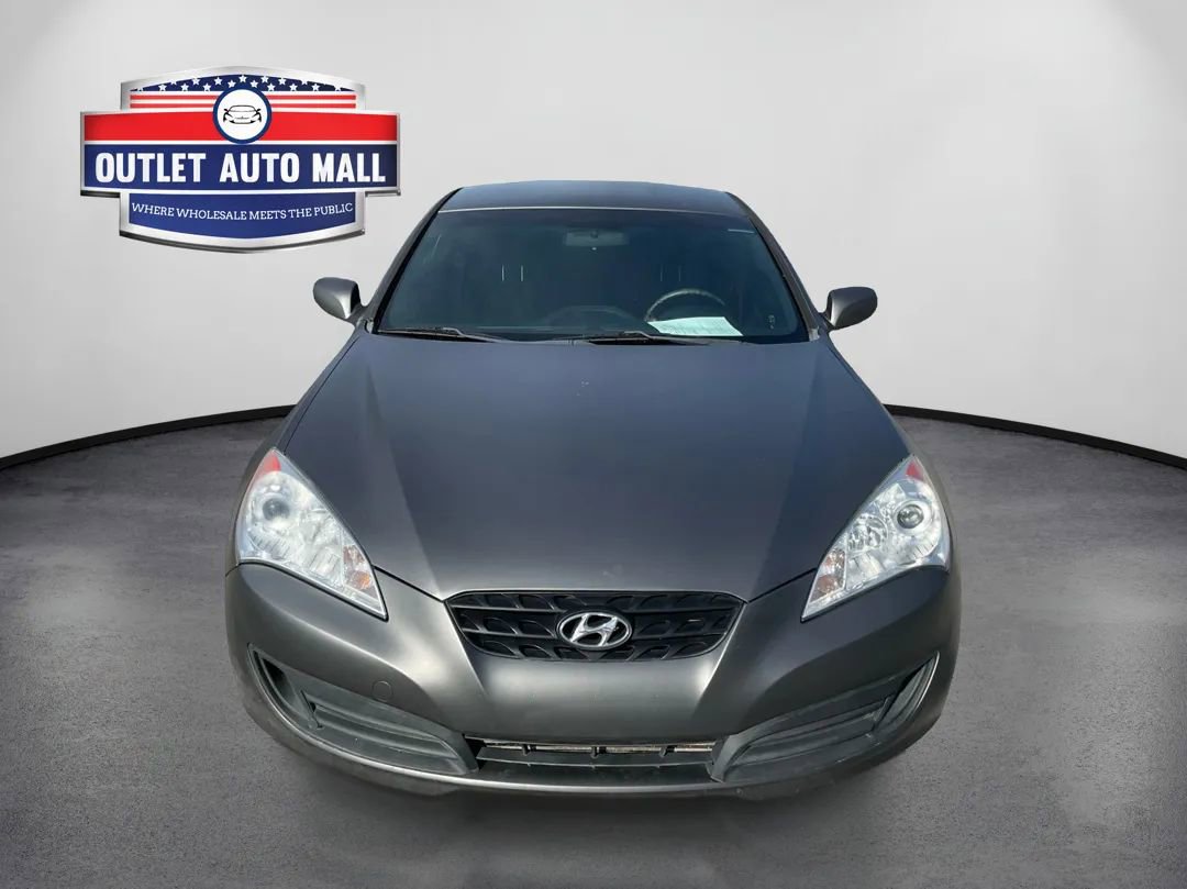 Used 2013 Hyundai Genesis 2.0T RWD image 8