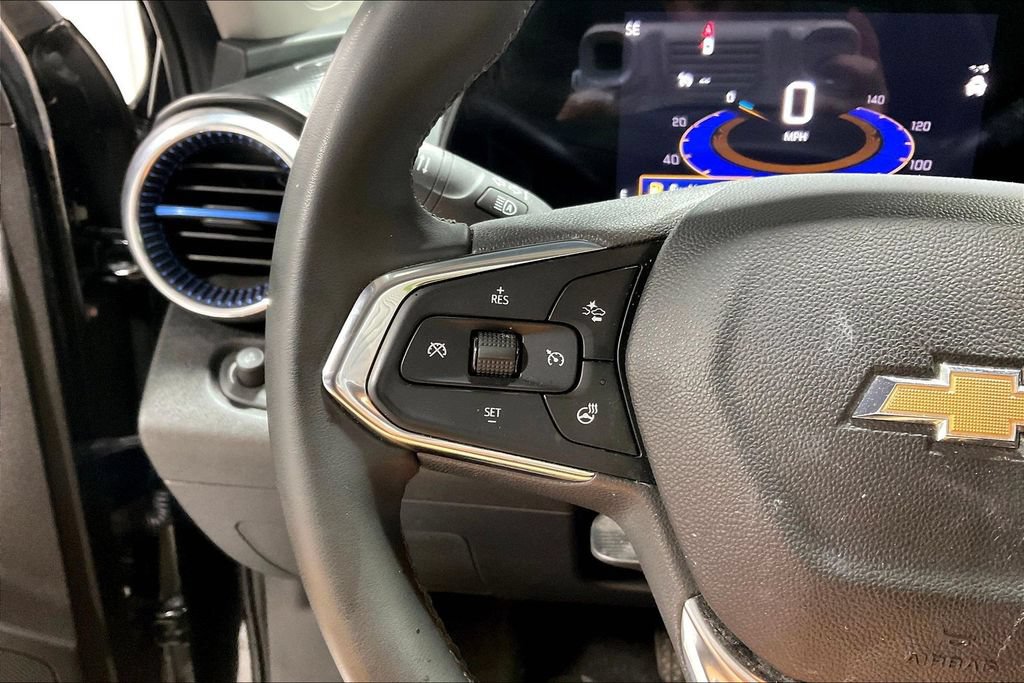 Used 2024 Chevrolet Trax LT w/ Driver Confidence Package FWD image 23