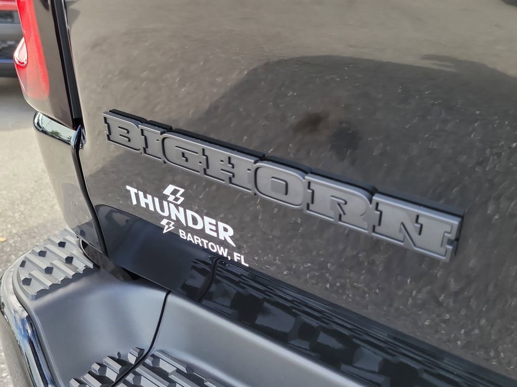 New 2026 RAM 1500 4x4 Crew Cab image 7
