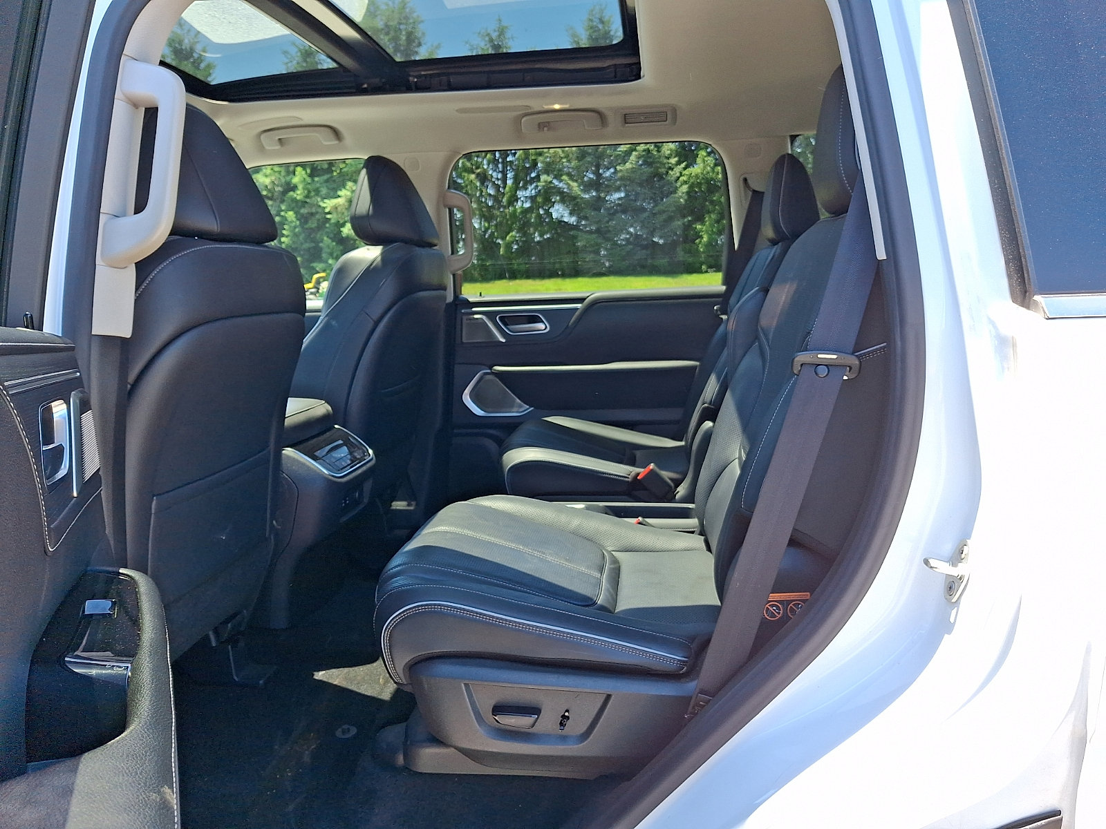Certified 2025 INFINITI QX80 Sensory AWD/4WD image 10