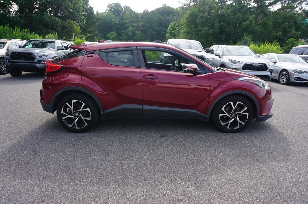 Used 2018 Toyota C-HR XLE FWD image 18
