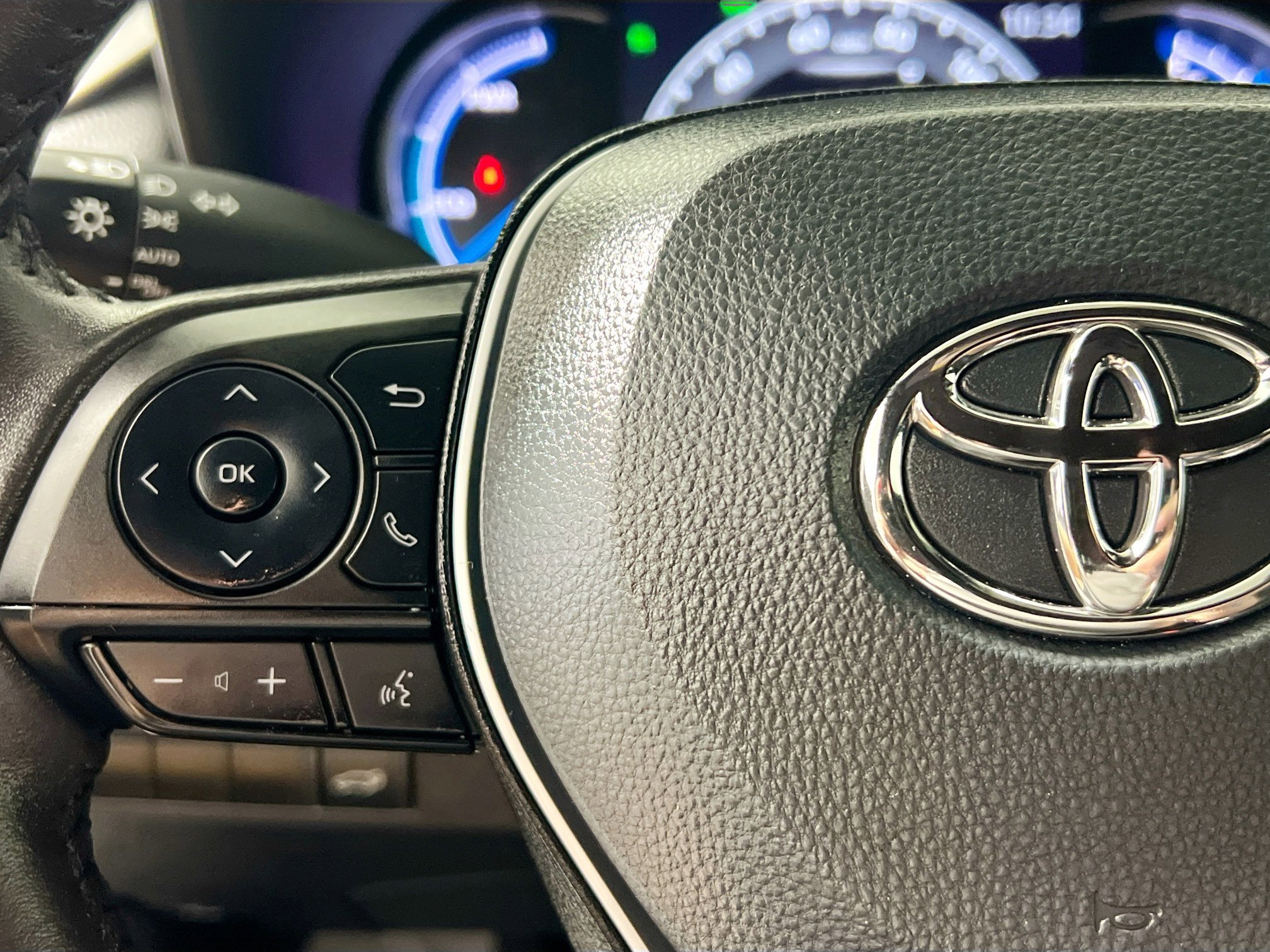 Used 2024 Toyota RAV4 XSE image 18