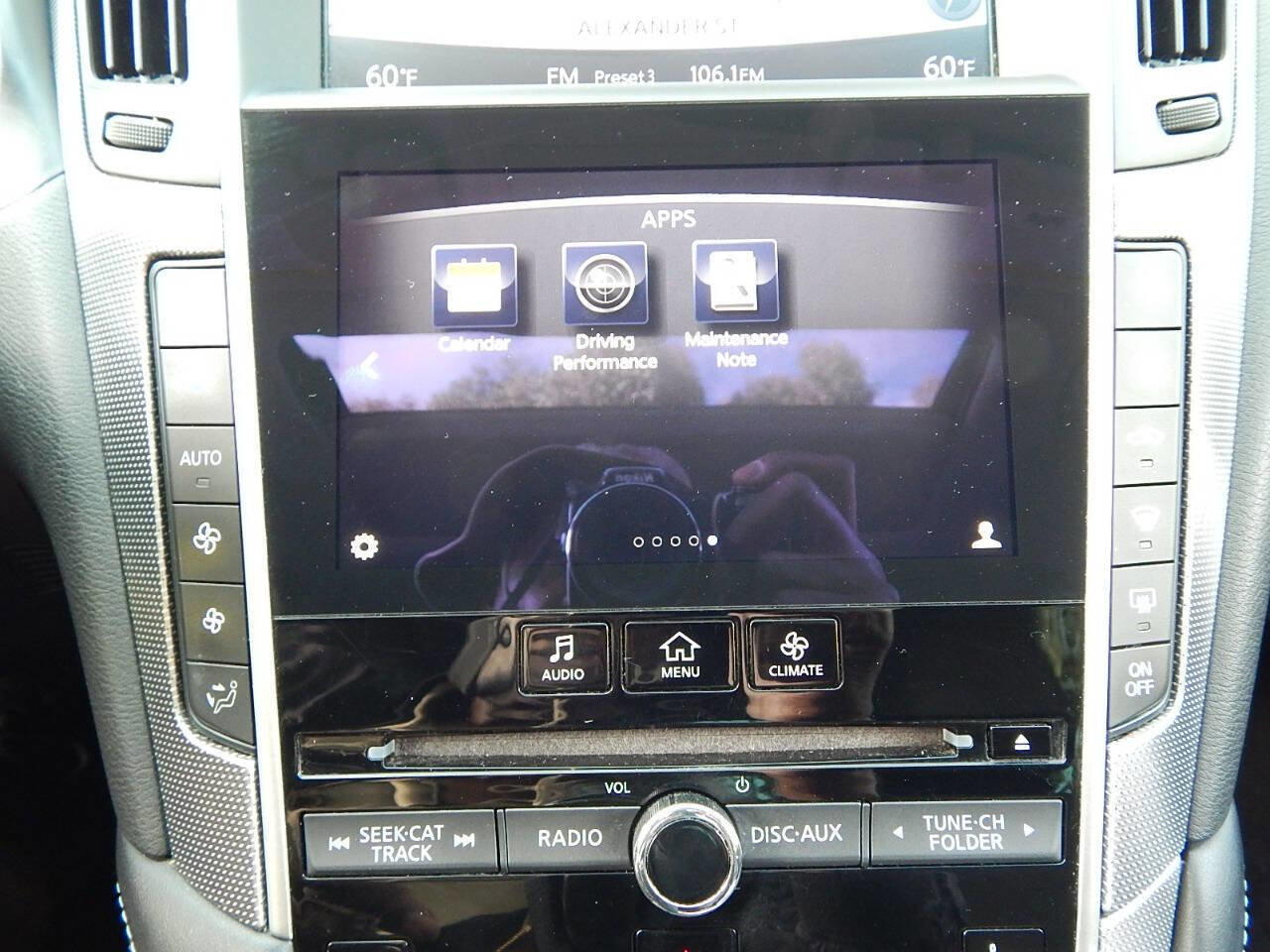 Used 2015 INFINITI Q50 Premium w/ Navigation Package RWD image 11