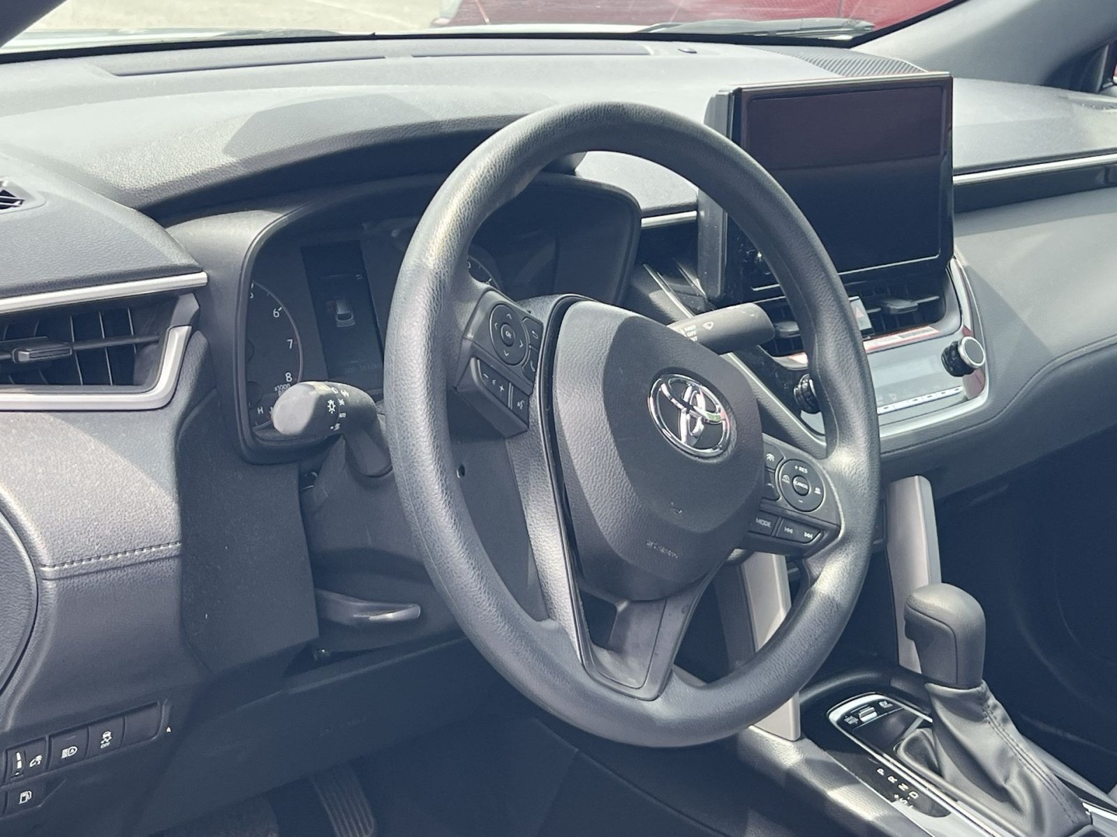 Used 2025 Toyota Corolla Cross AWD Hybrid image 13