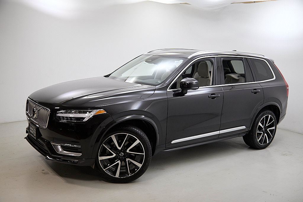 Certified 2023 Volvo XC90 B6 Plus w/ Protection Package AWD/4WD image 3