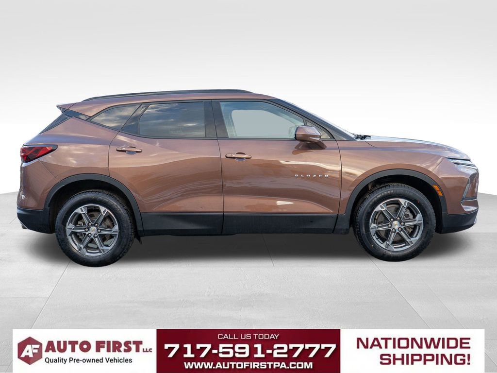 Used 2023 Chevrolet Blazer LT w/ Convenience Package image 2