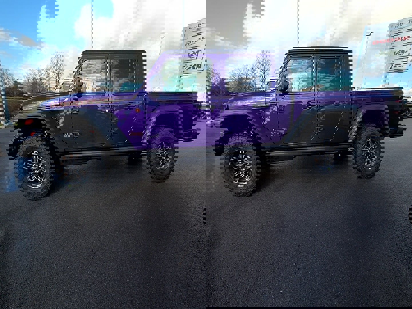 New 2026 Jeep Gladiator Mojave w/ Steel Bumper Group image 8