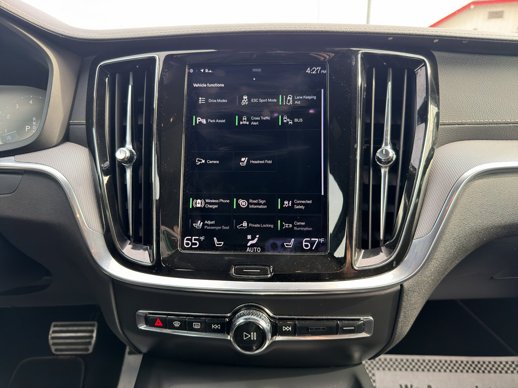 Used 2022 Volvo S60 B5 R-Design w/ Climate Package image 23