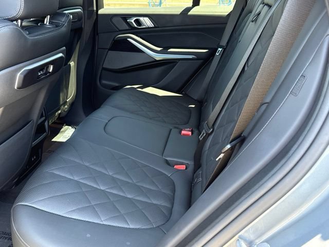 Used 2026 BMW X5 xDrive50e w/ M Sport Package AWD/4WD image 33