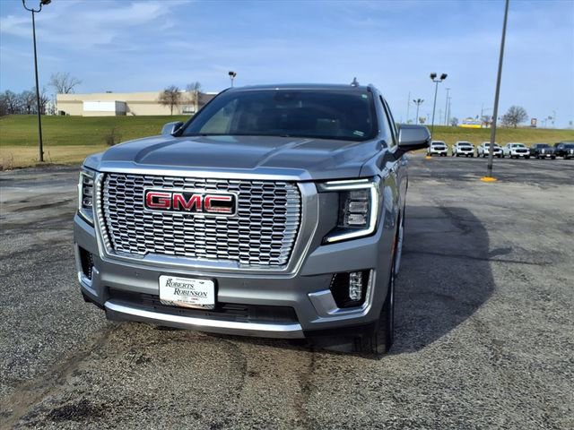 Used 2023 GMC Yukon XL Denali image 42