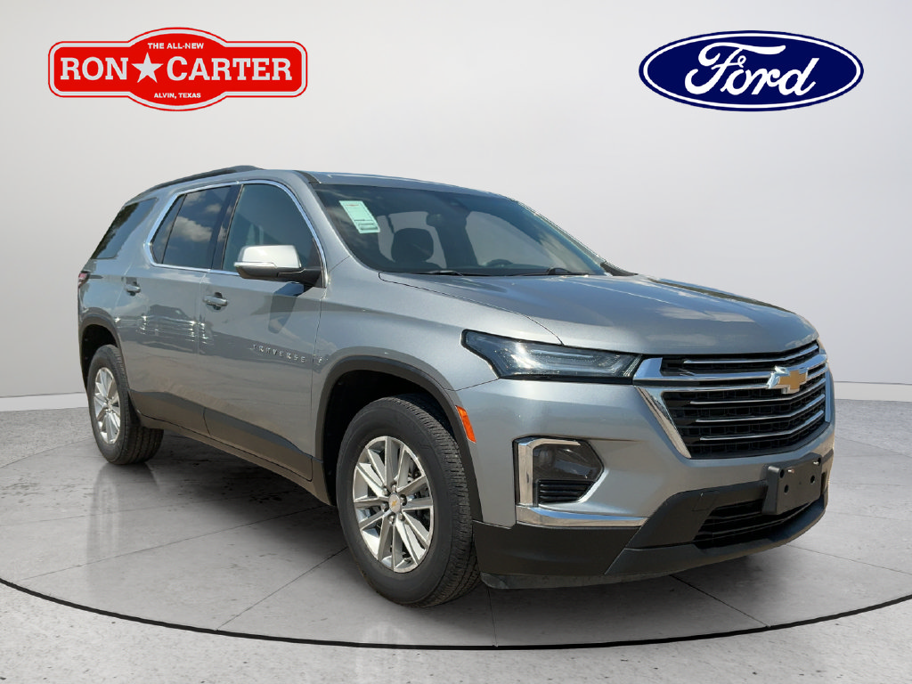 Used 2023 Chevrolet Traverse LT FWD image 1