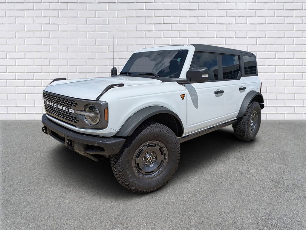 Used 2024 Ford Bronco Badlands image 1