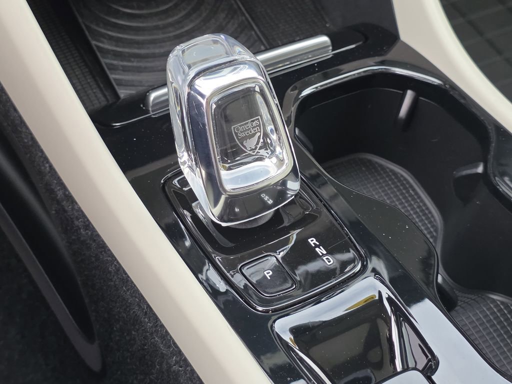 Used 2019 Volvo XC40 T5 Inscription AWD/4WD image 24