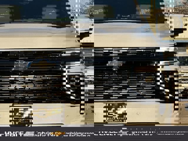 New 2026 Chevrolet Suburban High Country image 8