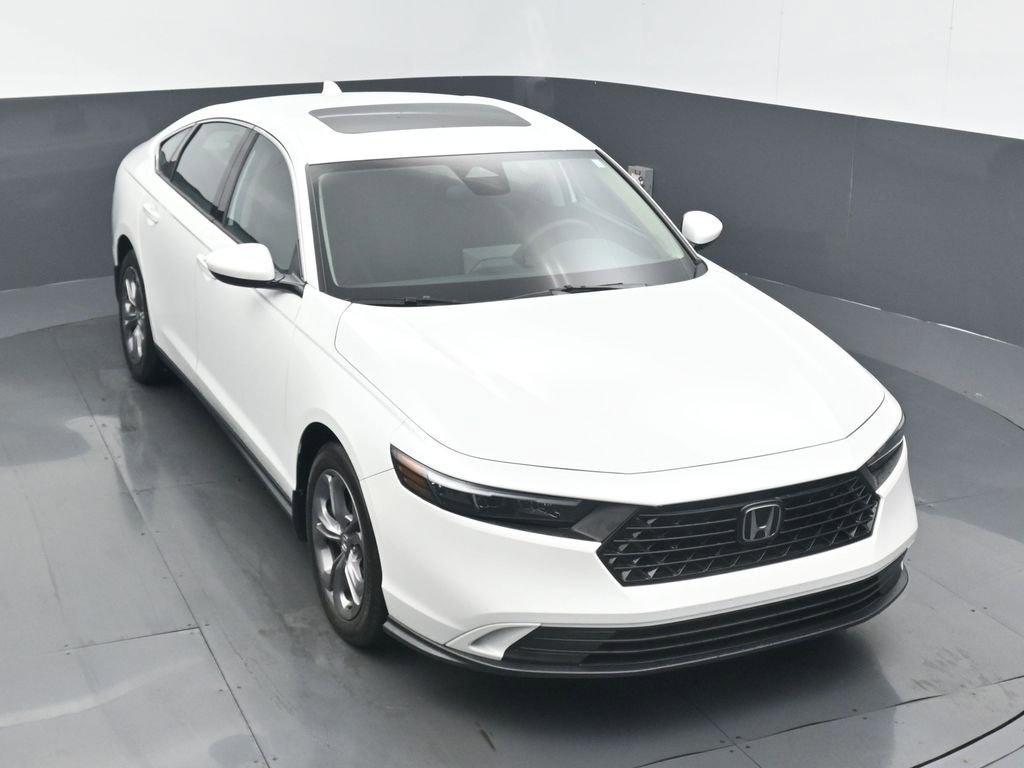 Certified 2024 Honda Accord EX image 3
